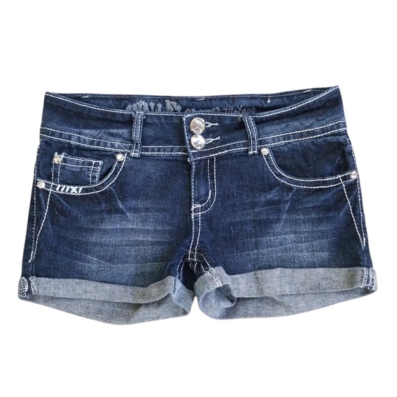 Wallflower Rhinestone Stretch Cuffed Jean Shorts Size‎ 7 Juniors - Picture 2 of 8